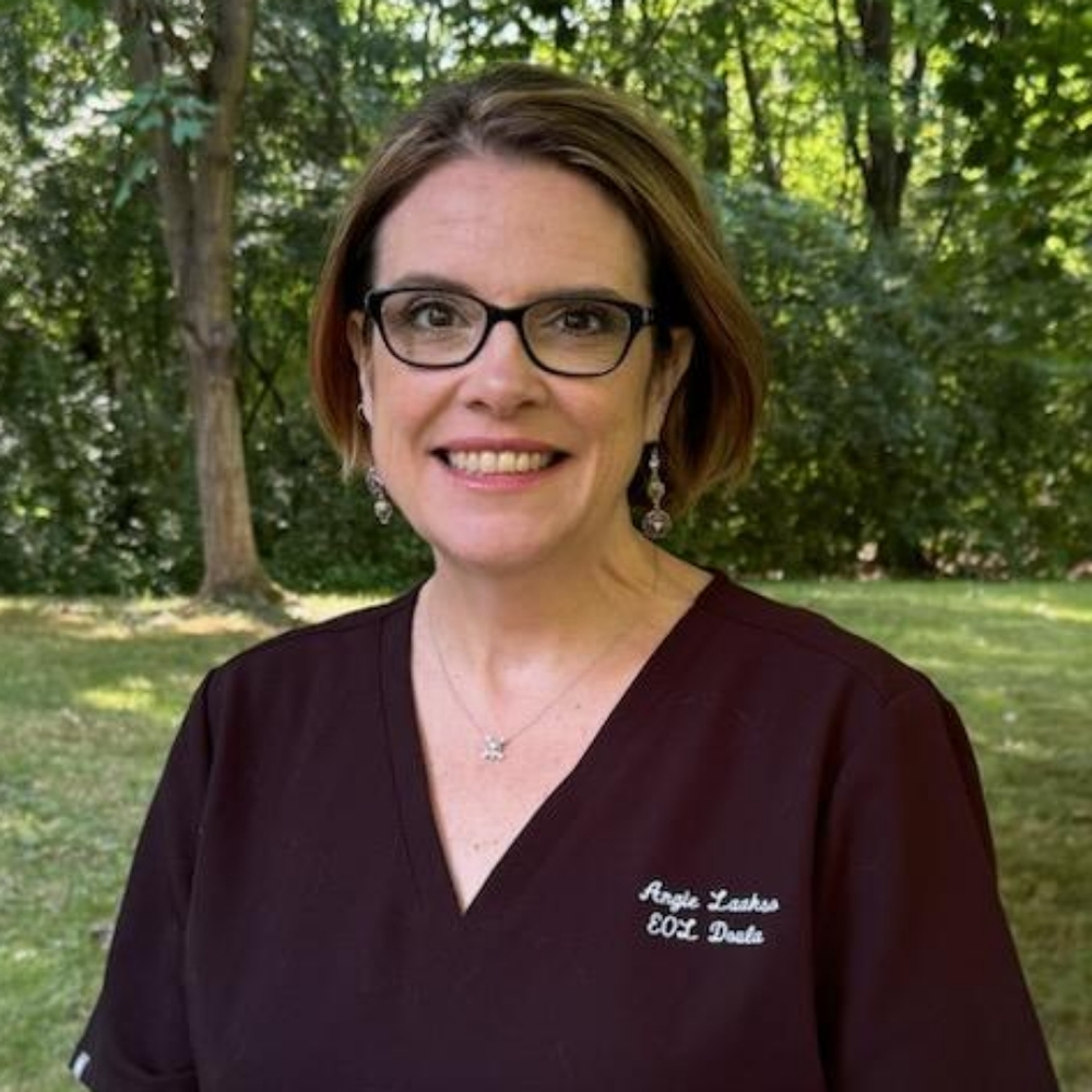Meet your Posher, Angela
